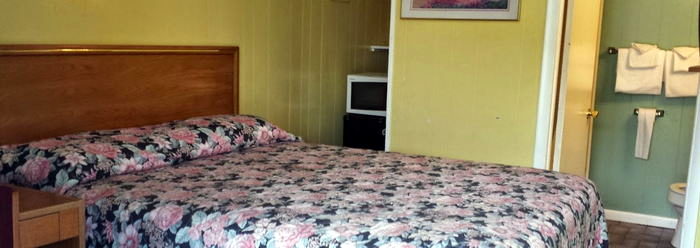 Northside Motel (Rodeway Inn, Grays Motel) - Web Listing Photo (newer photo)